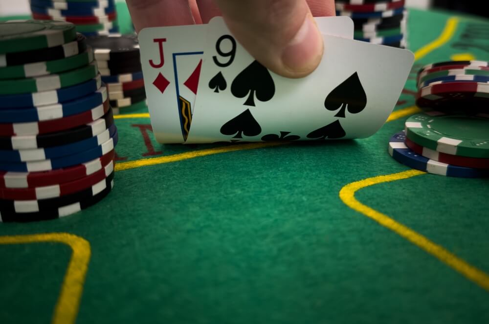 Blackjack Advice: Understanding Basic Strategy Charts
